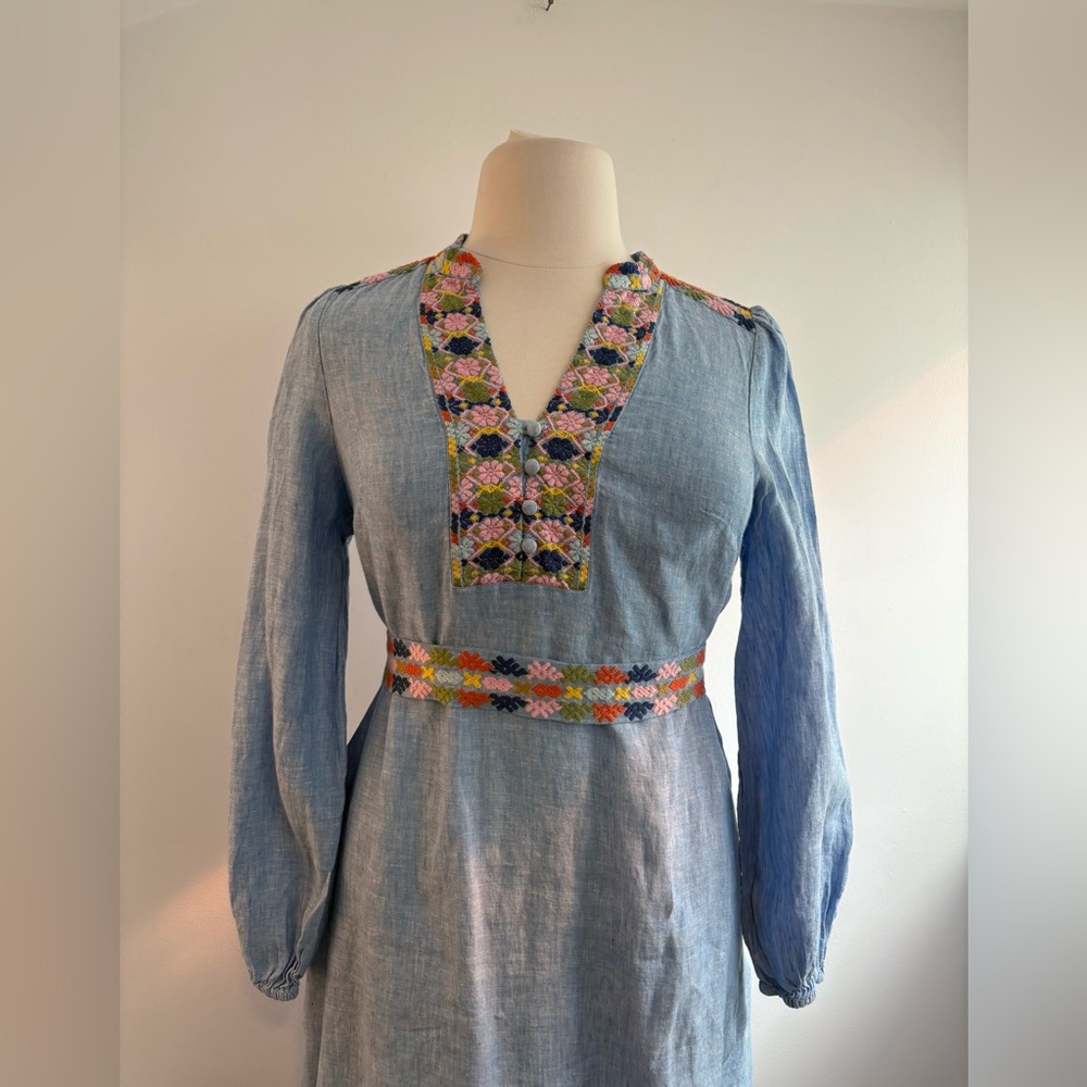 Boden Leonie Embroidered Long Sleeve Linen caftan in blue - Picture 7 of 15